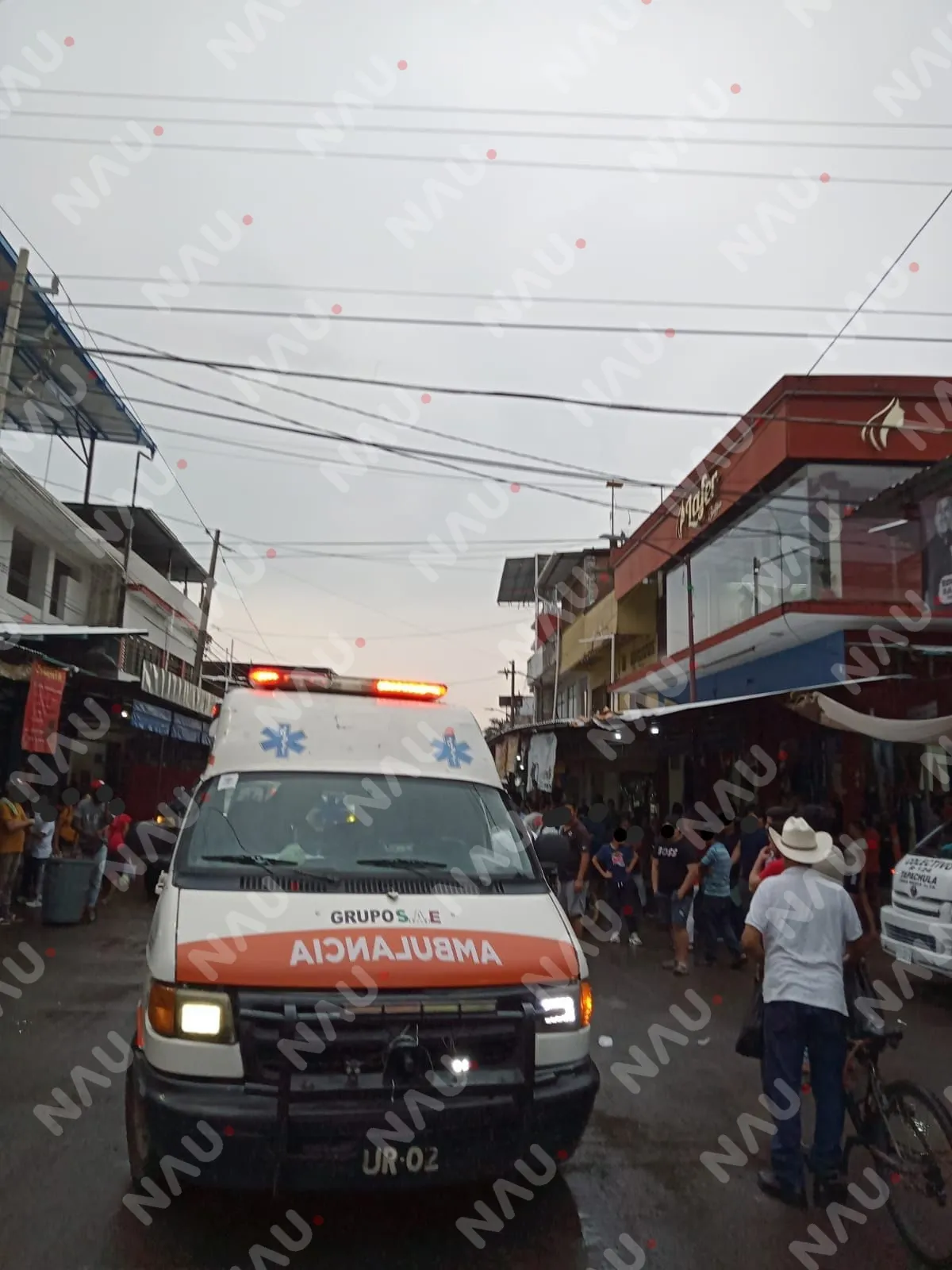 Ciclista sufre fracturas tras ser arrollado por motociclista en el centro de Tapachula