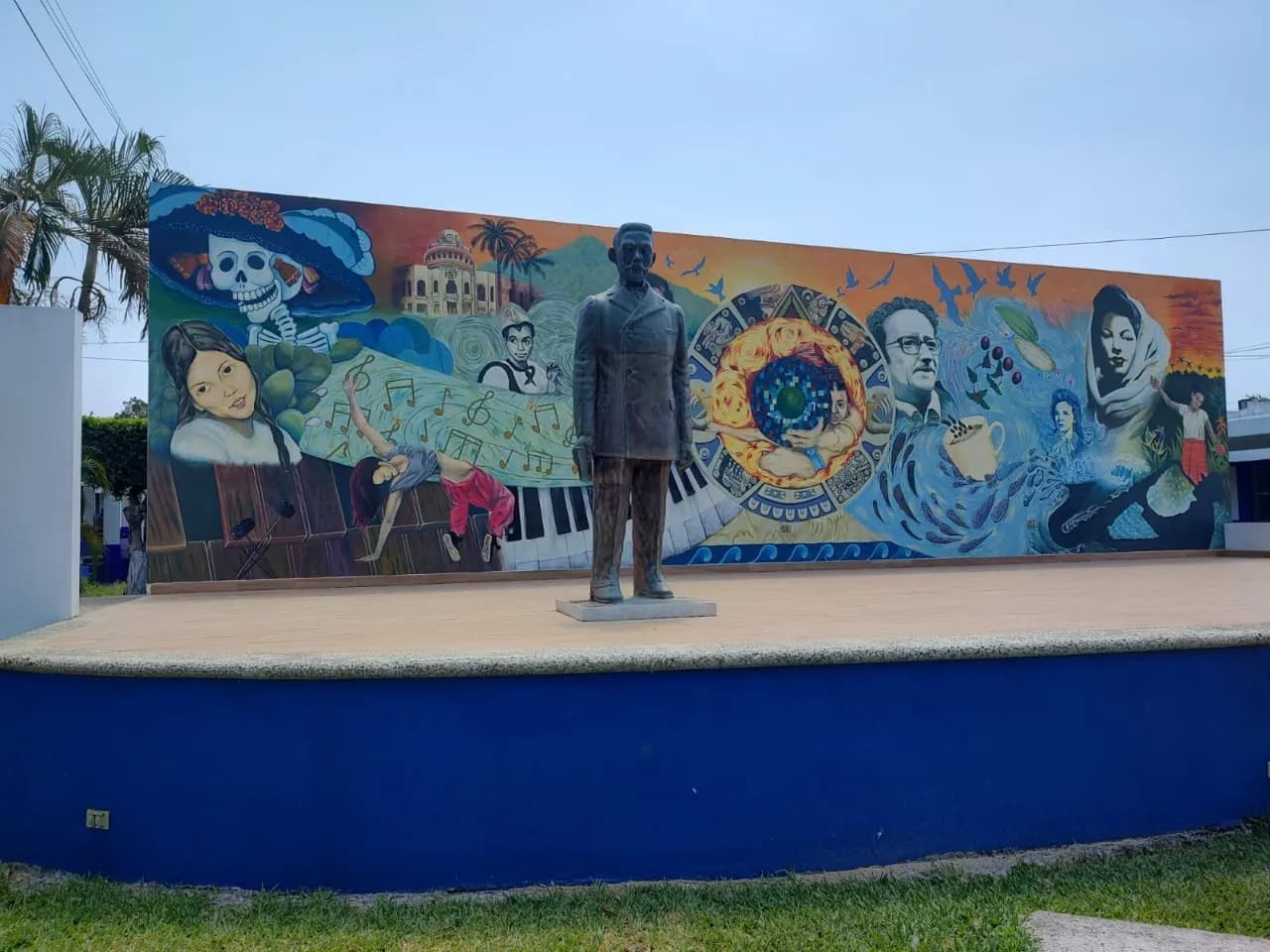 SE RESGUARDA LA ESTATUA DE BELISARIO DOMÍNGUEZ EN LA UNACH