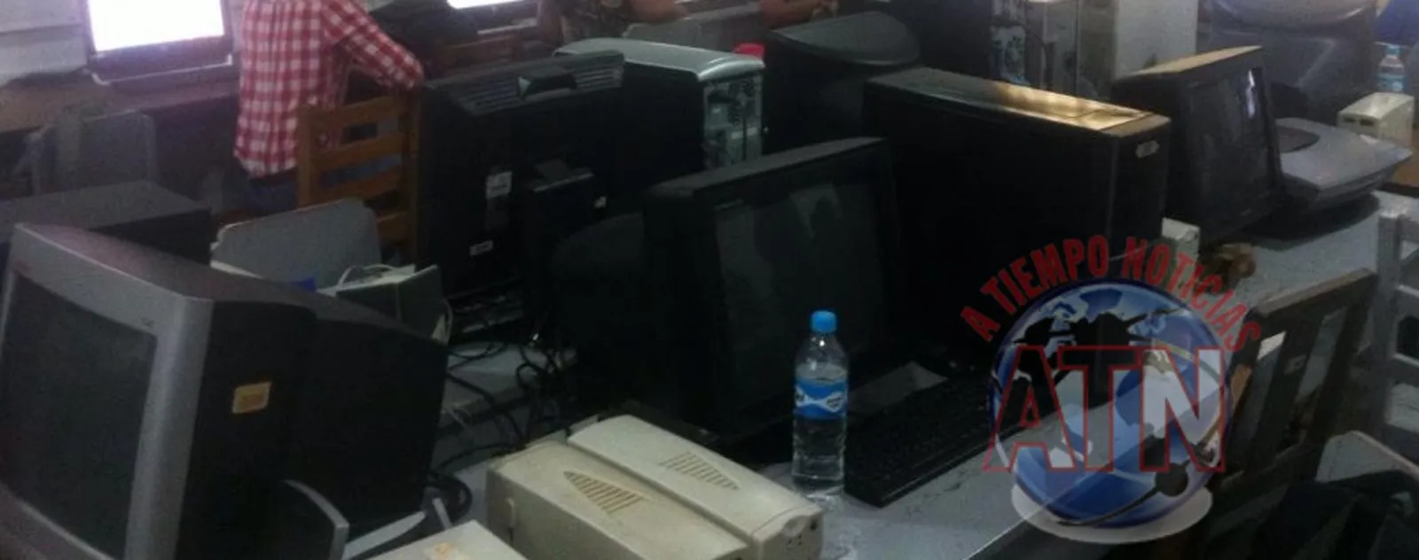 Roban 15 computadoras del Centro de Maestros de Tapachula