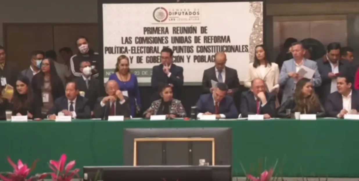 El Diputado Federal por Chiapas Jose Luis Elorza Flores, emitió su punto de vista y resaltó que la Reforma Electoral busca cambios positivos y significativos para el país en favor de la Democracia.