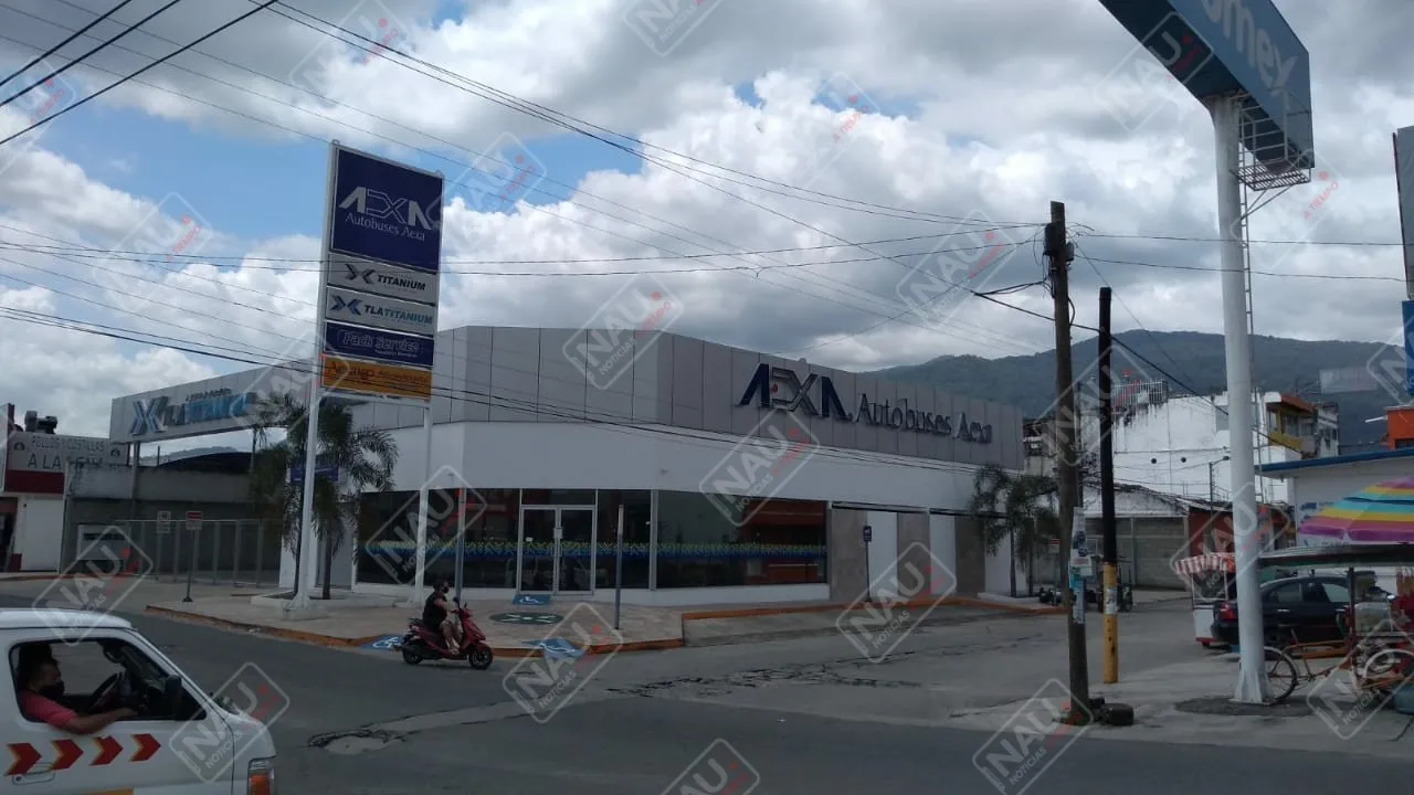 Cierran terminales de autobuses en Huixtla por alto cobro de ayuntamiento