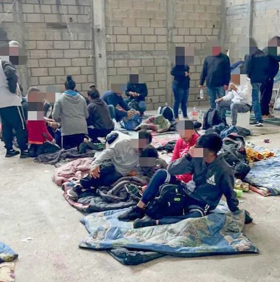 EN CATEO FGR ASEGURA A UNA PERSONA Y RESCATA A 69 INDOCUMENTADOS EN CHIAPAS