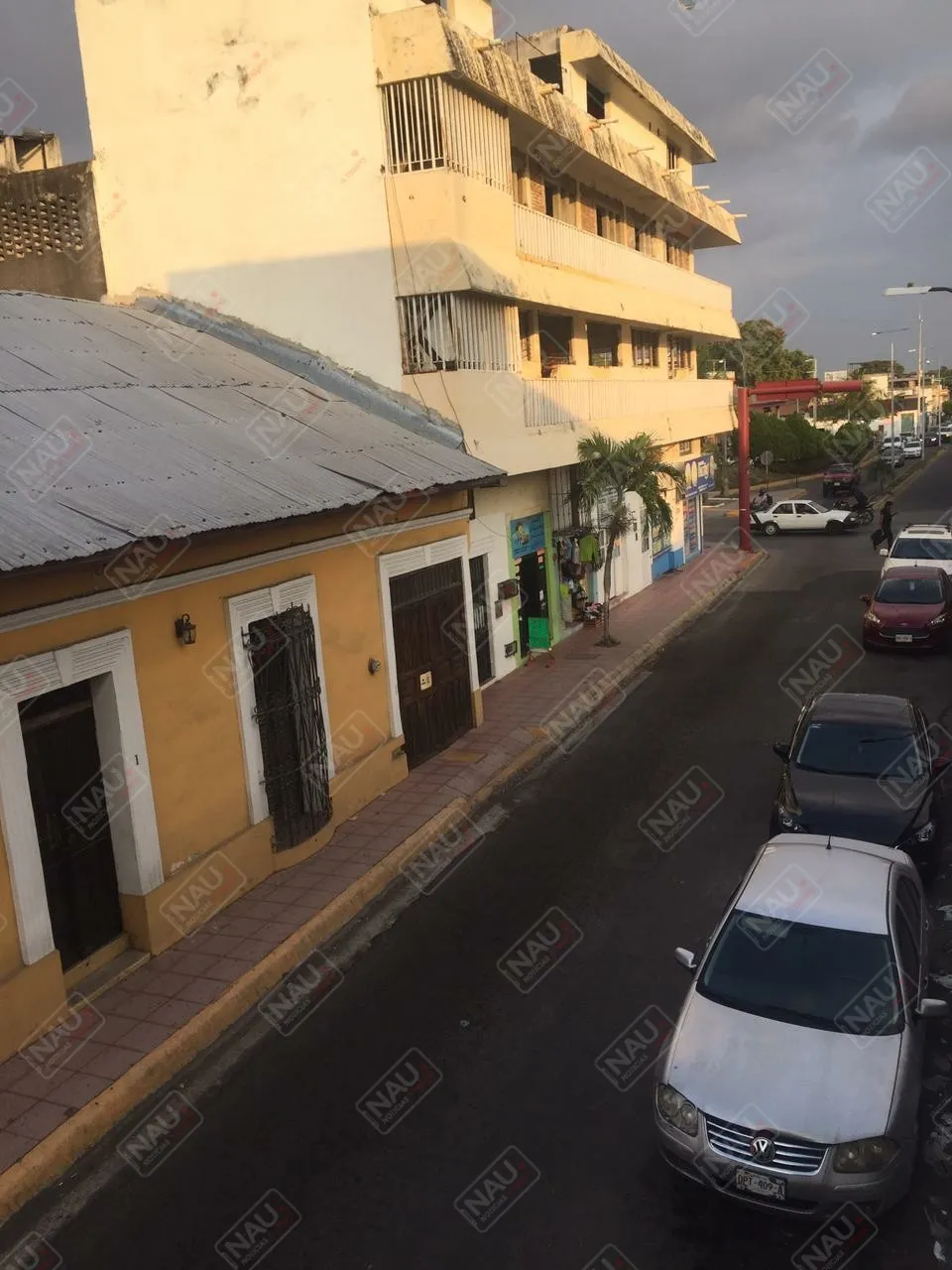 Iba a depositar dinero al banco y fue asaltada
