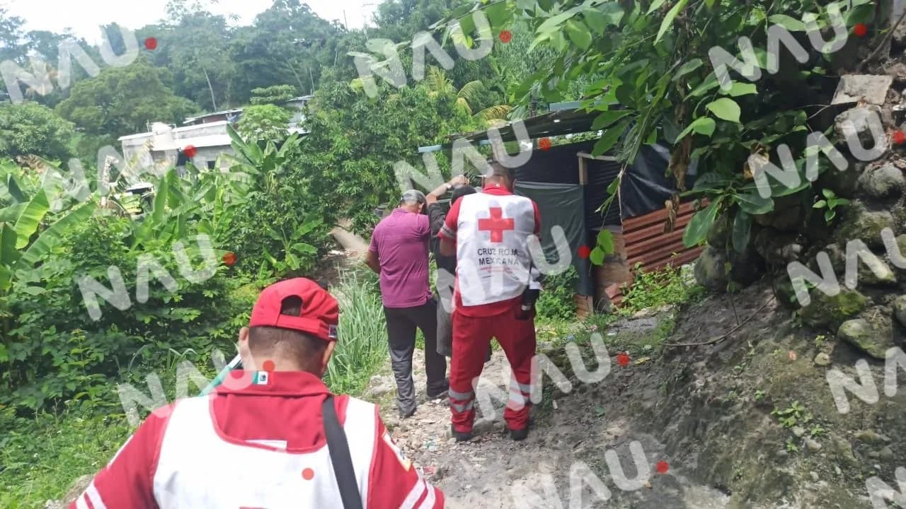 Persona Rescatada Tras Caer en un Barranco en Tapachula