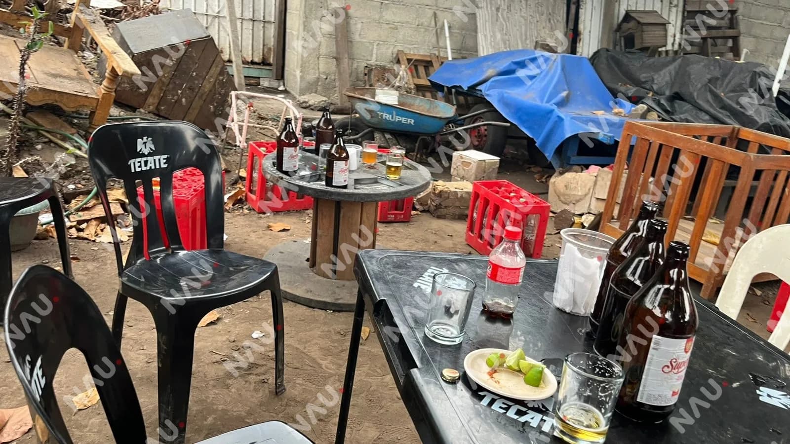Agreden a policías durante operativo en cervecería irregular de Tapachula