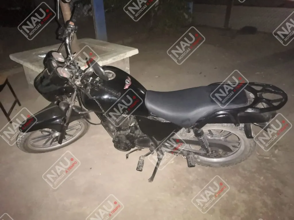 Detienen a sujeto con motocicleta robada