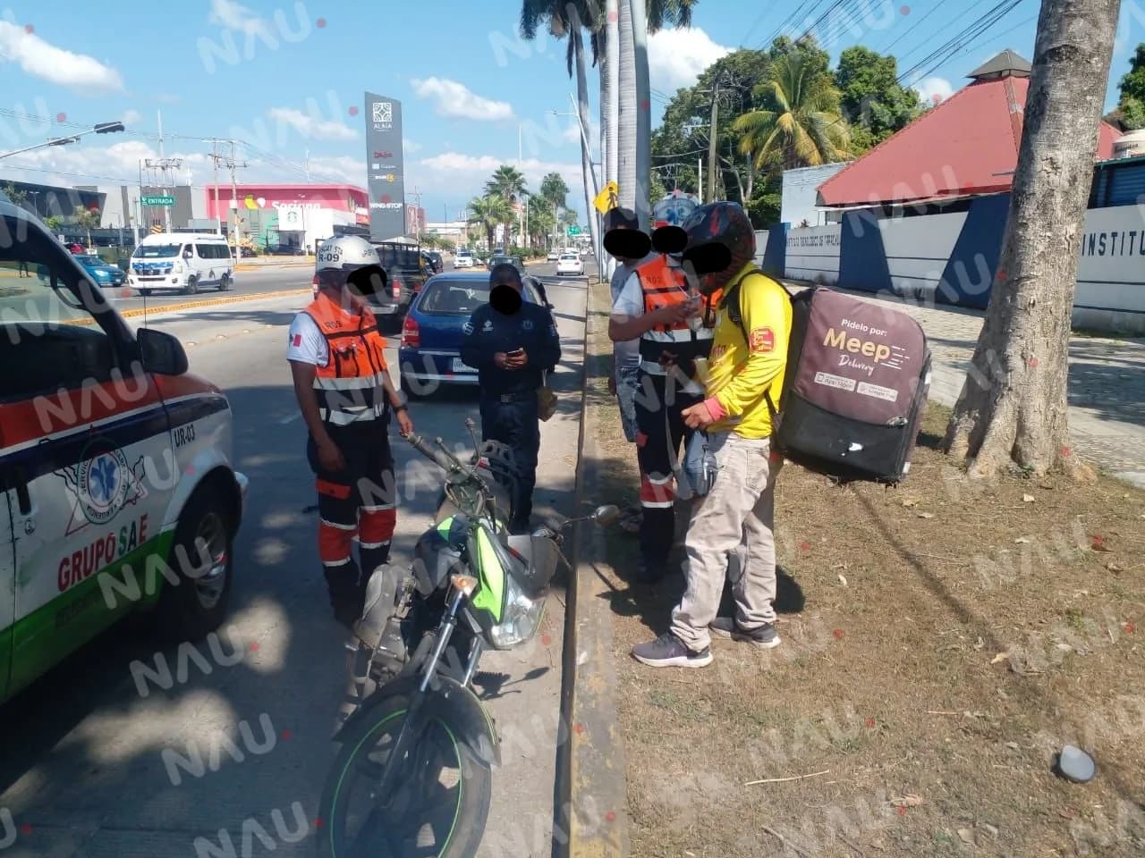 Atropelló a una persona que jalaba su motocicleta