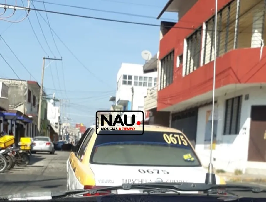 Circulan taxis locales con el mismo número económico