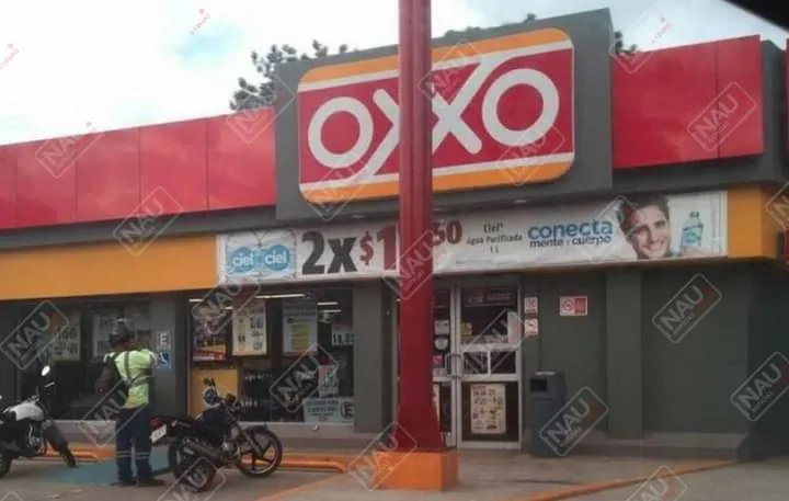 Asaltan tienda Oxxo de la 28 calle oriente y 13 avenida sur