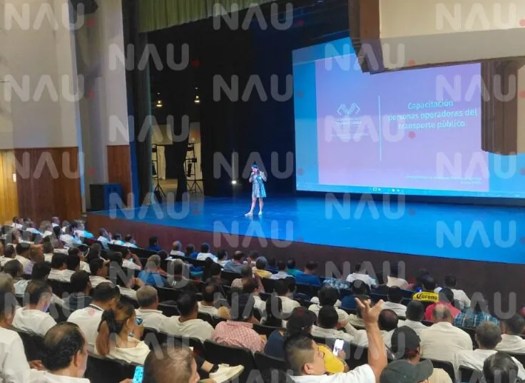 Imparte SMyT curso de aptitud para choferes del transporte público en Tapachula