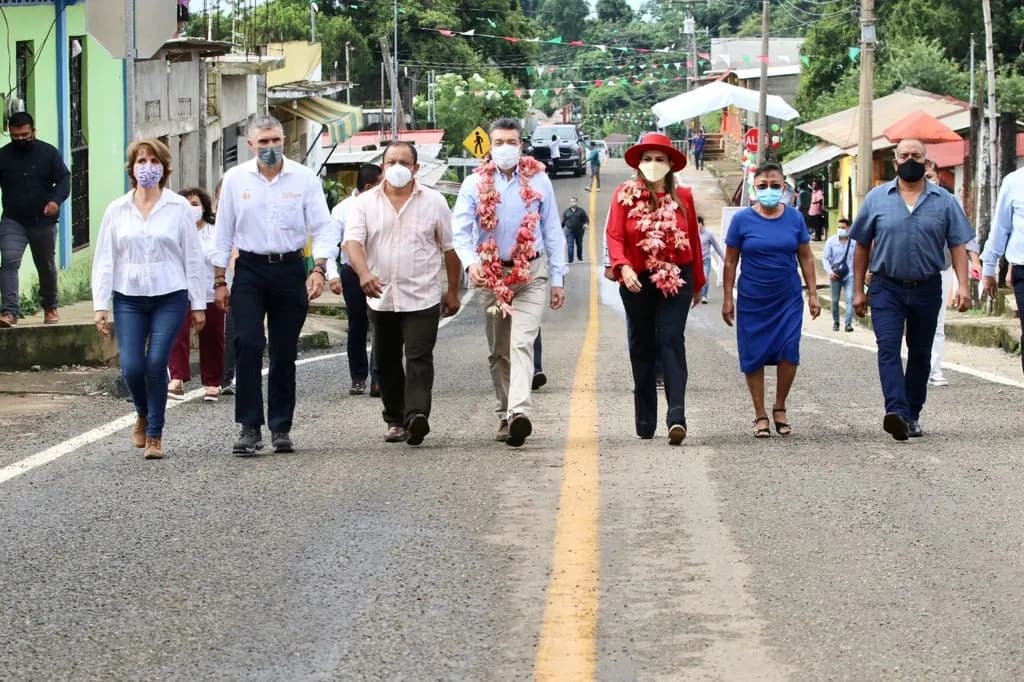 En Tapachula, Rutilio Escandón inaugura calles en Ejido 20 de Noviembre y Cantón La Joya