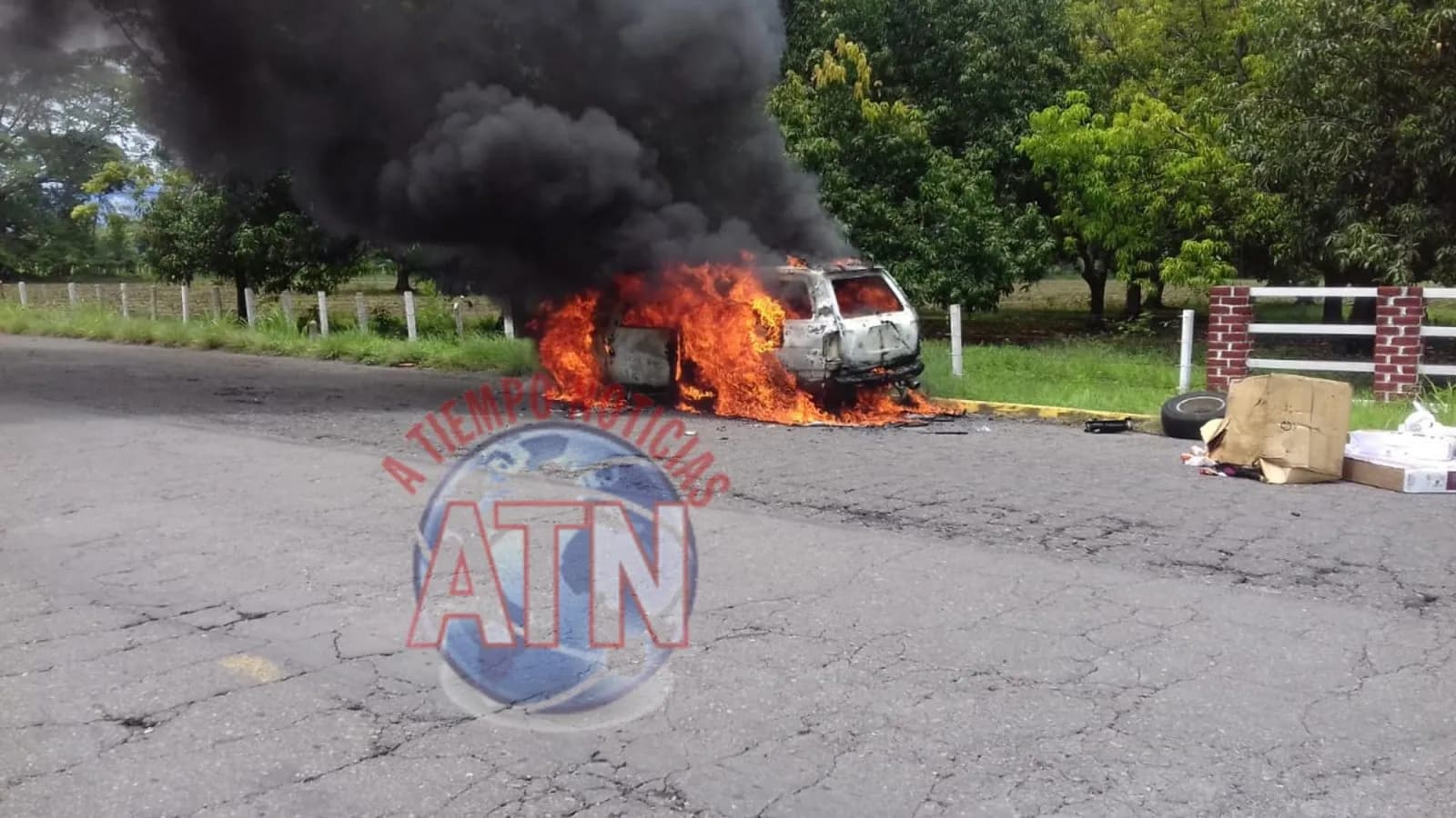 Se incendia vehículo en el libramiento sur oriente