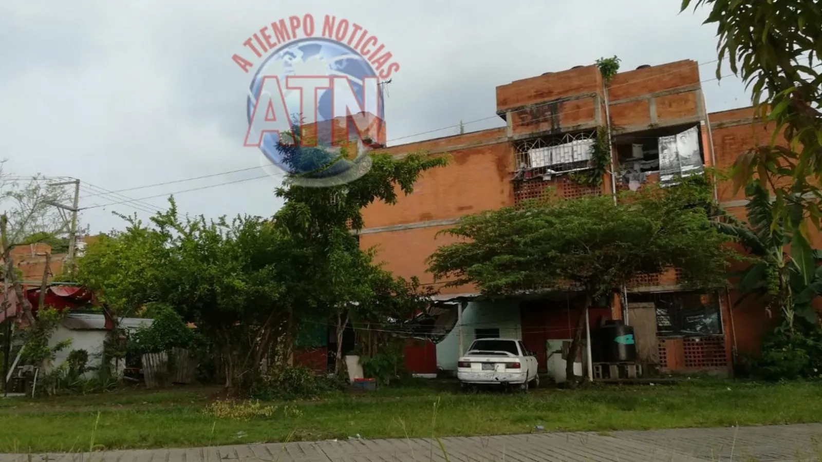 Roban motocicleta en Solidaridad 2000