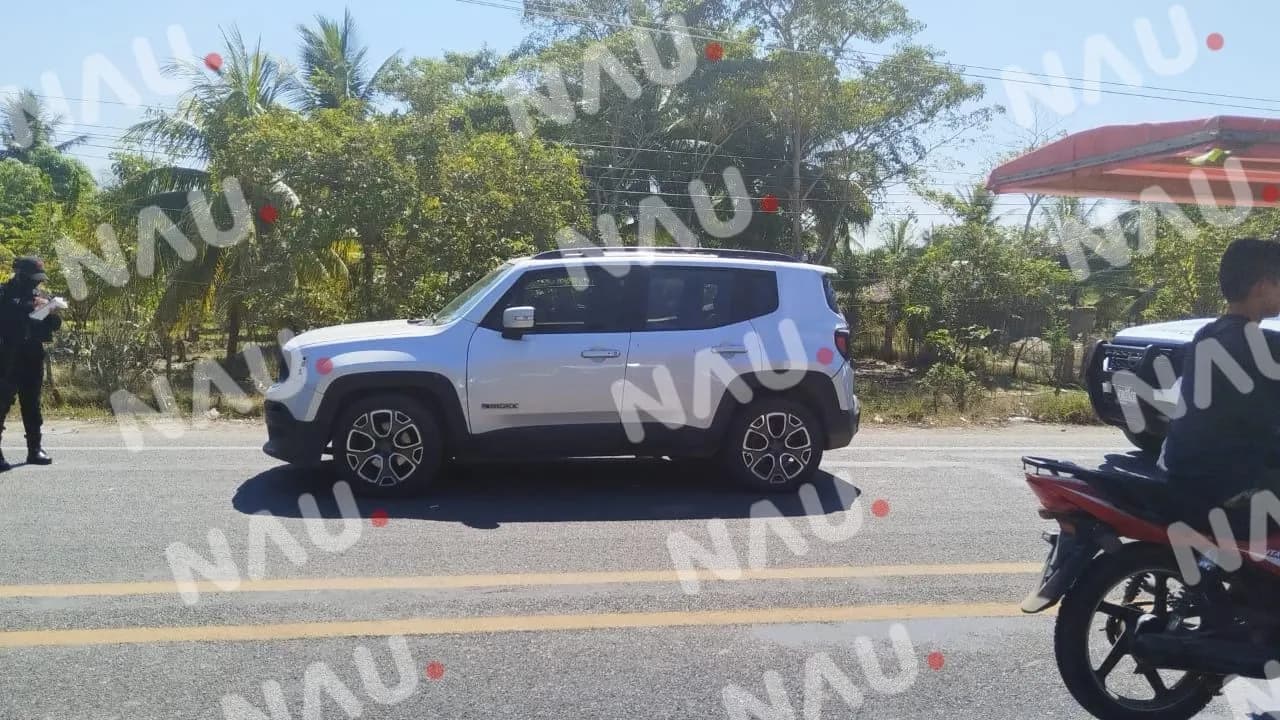 Abandonan camioneta en la carretera Tapachula – Puerto Madero