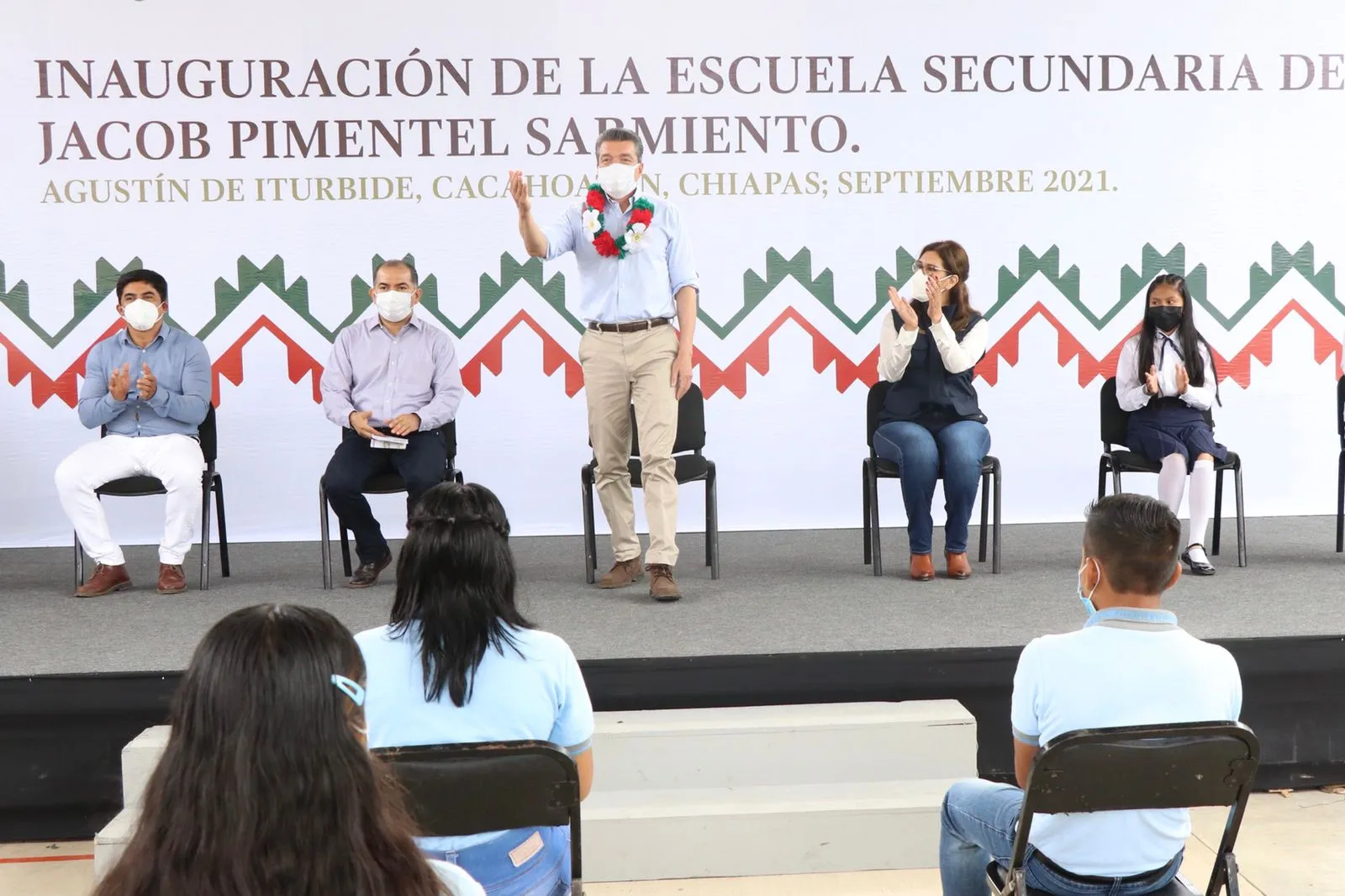 En Cacahoatán, Rutilio Escandón inaugura espacios en la Secundaria “Jacob Pimentel Sarmiento”