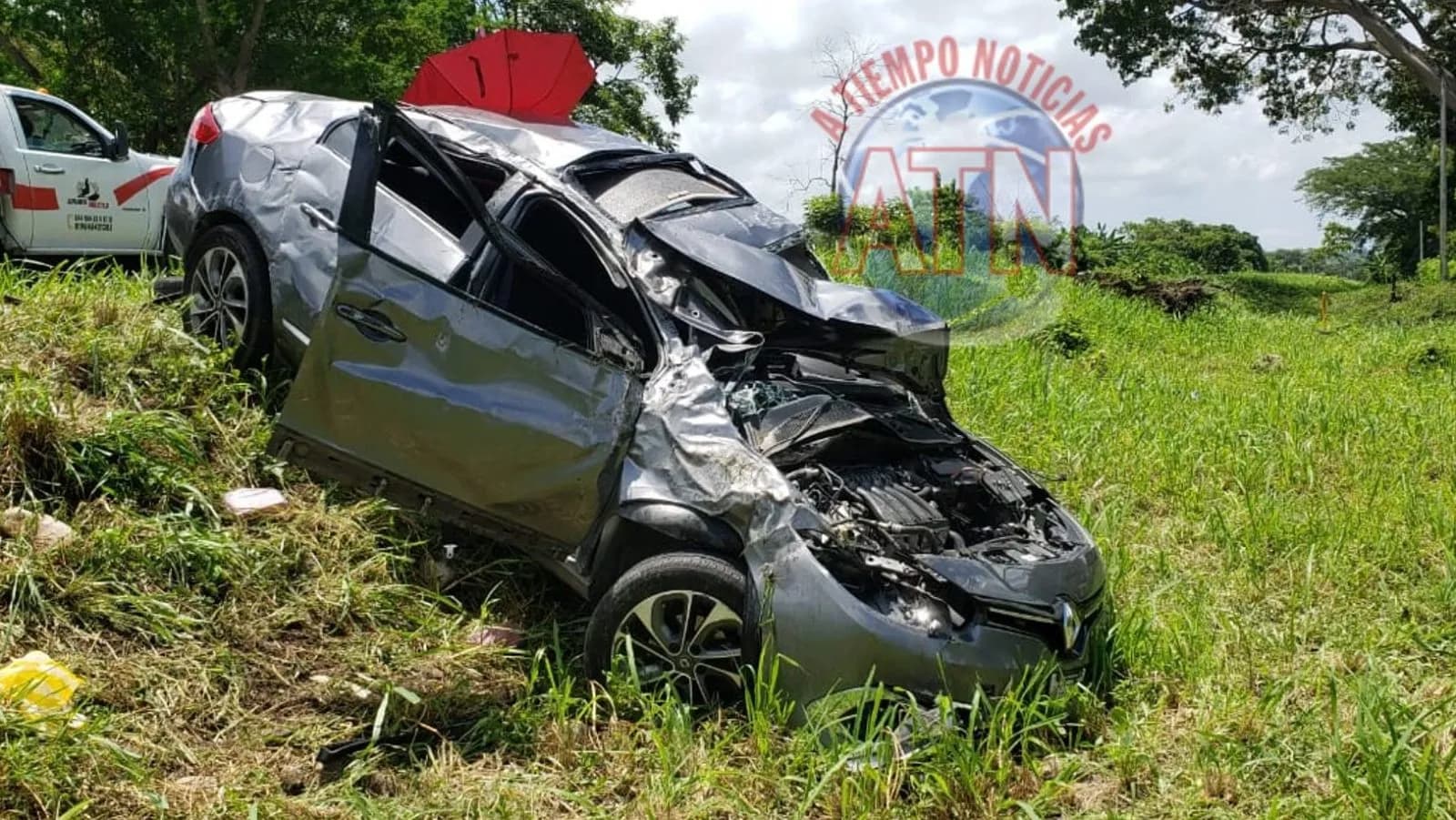 Vuelca carro en el Tramo Pijijiapan – Mapastepec