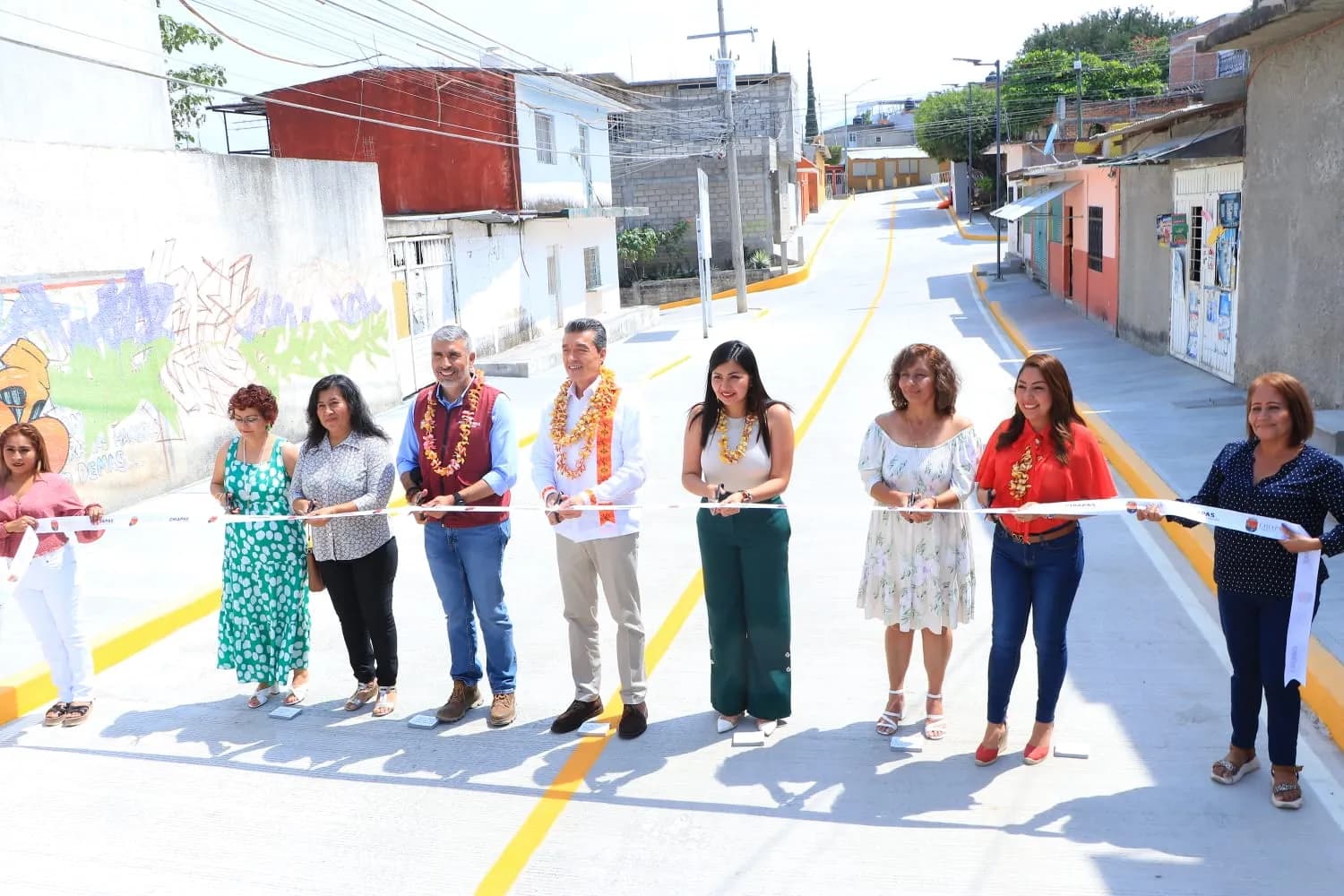 Beneficia Rutilio Escandón con obra vial y acciones de seguridad a habitantes de la colonia Potinaspak