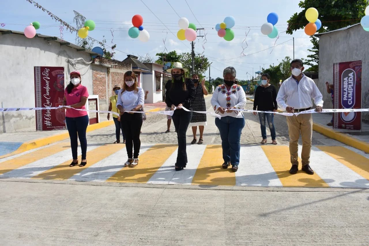 CON CALLES Y DRENAJE, AYUNTAMIENTO DE TAPACHULA BENEFICIA A LA COLONIA LOS AMORES