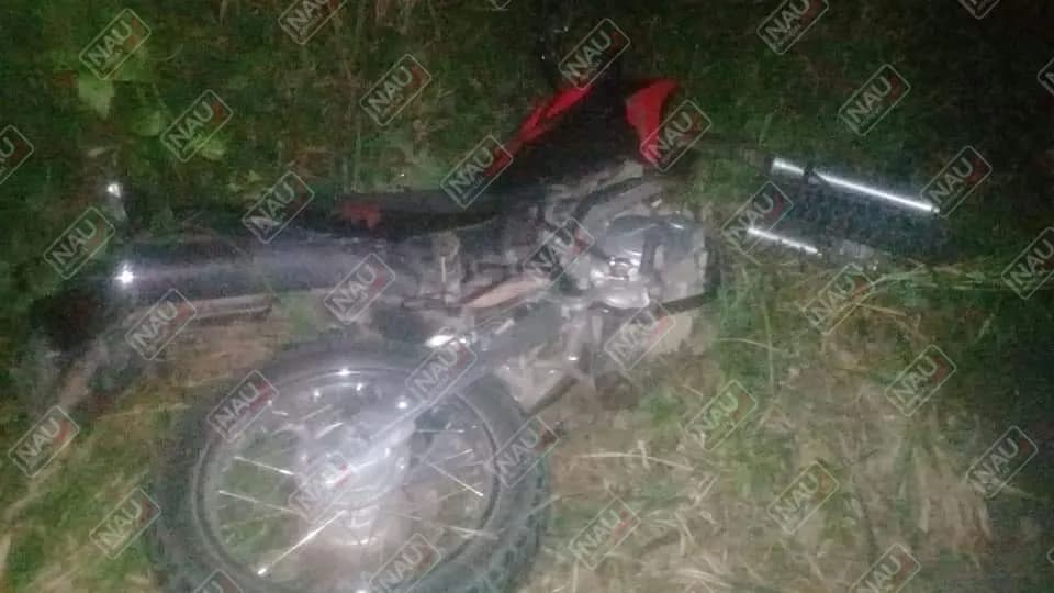 Dos personas lesionadas al chocar en la motocicleta en que se desplazaban