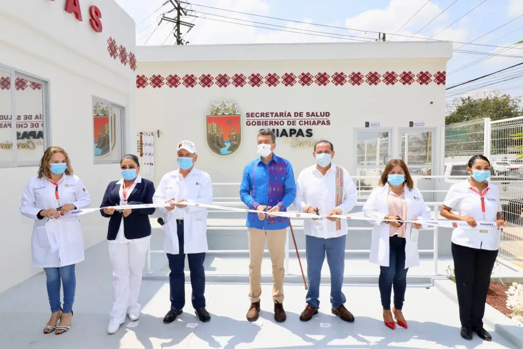 En Juárez, Rutilio Escandón inaugura reconversión del Centro de Salud y Red de Frío del Distrito de Salud V