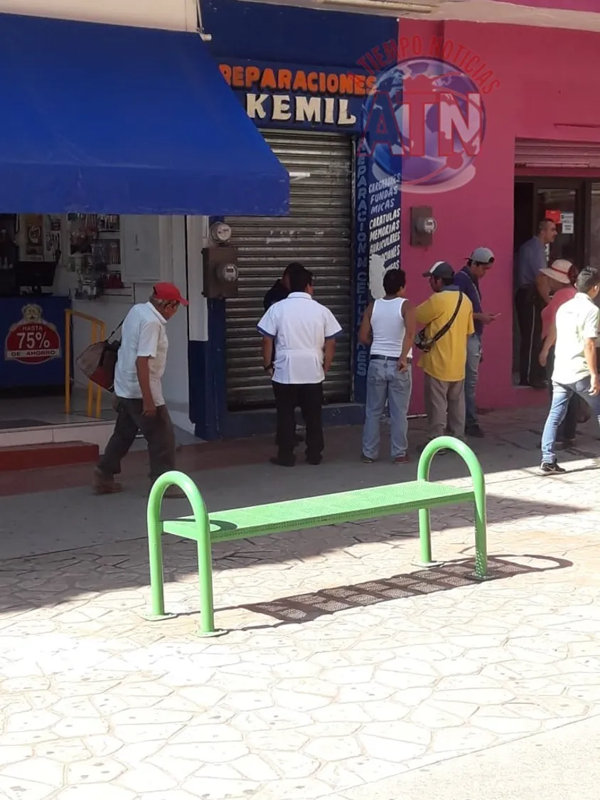 Delincuentes se roban equipos de un taller en el sendero peatonal