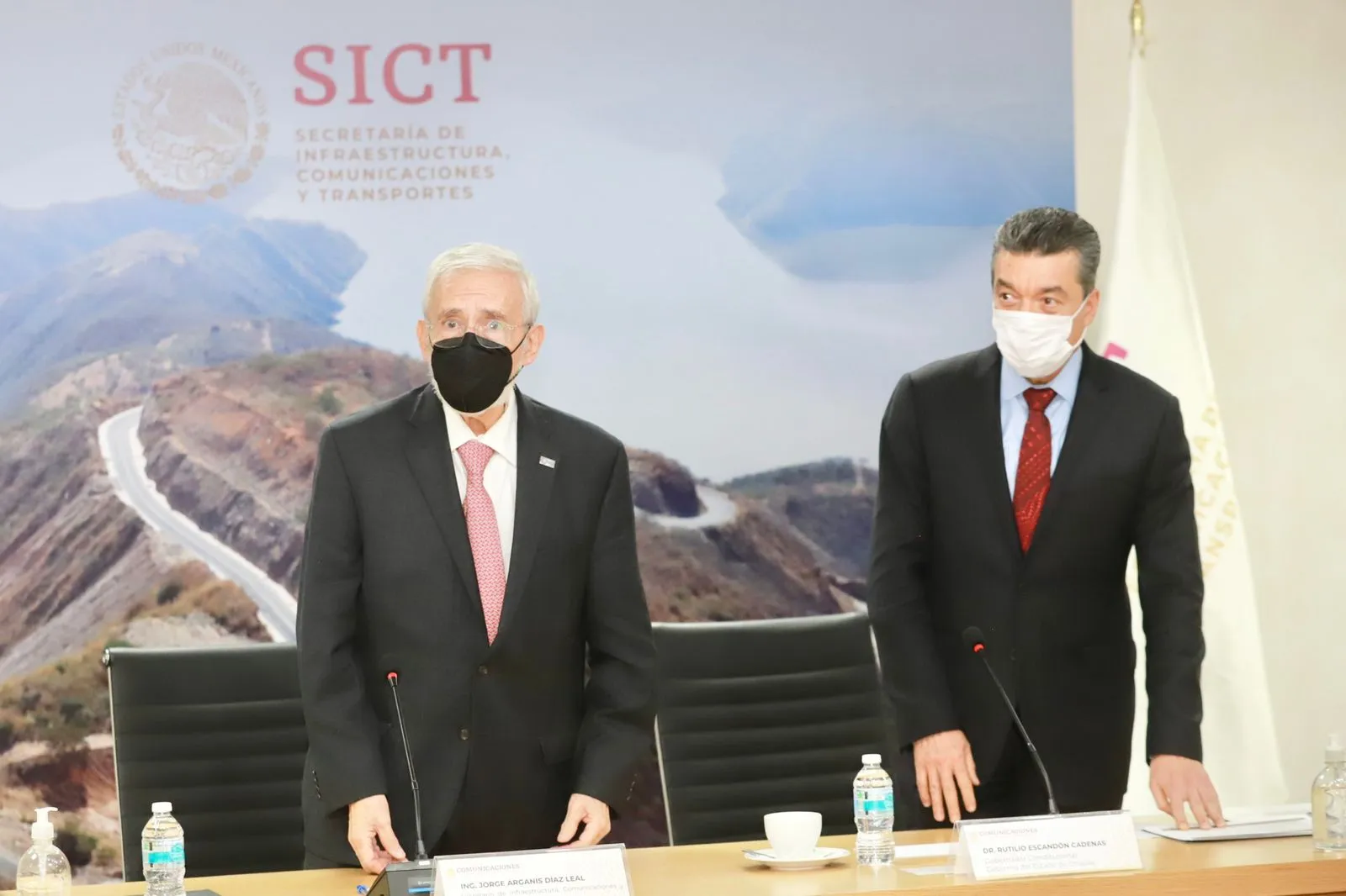 Jorge Arganis y Rutilio Escandón sostienen reunión de trabajo