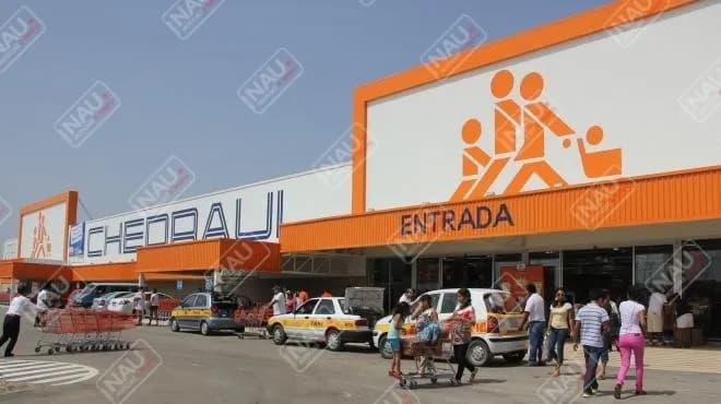Roban dos vehículos