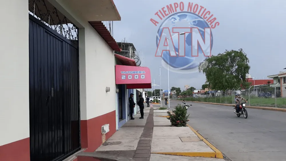 Asaltan a empleada de la Tintorería 2000