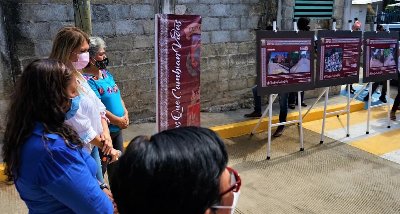 HABITANTES DE SAN ISIDRO 1, RECIBEN DEL AYUNTAMIENTO OBRA DE PAVIMENTACIÓN MIXTA DE CALLES
