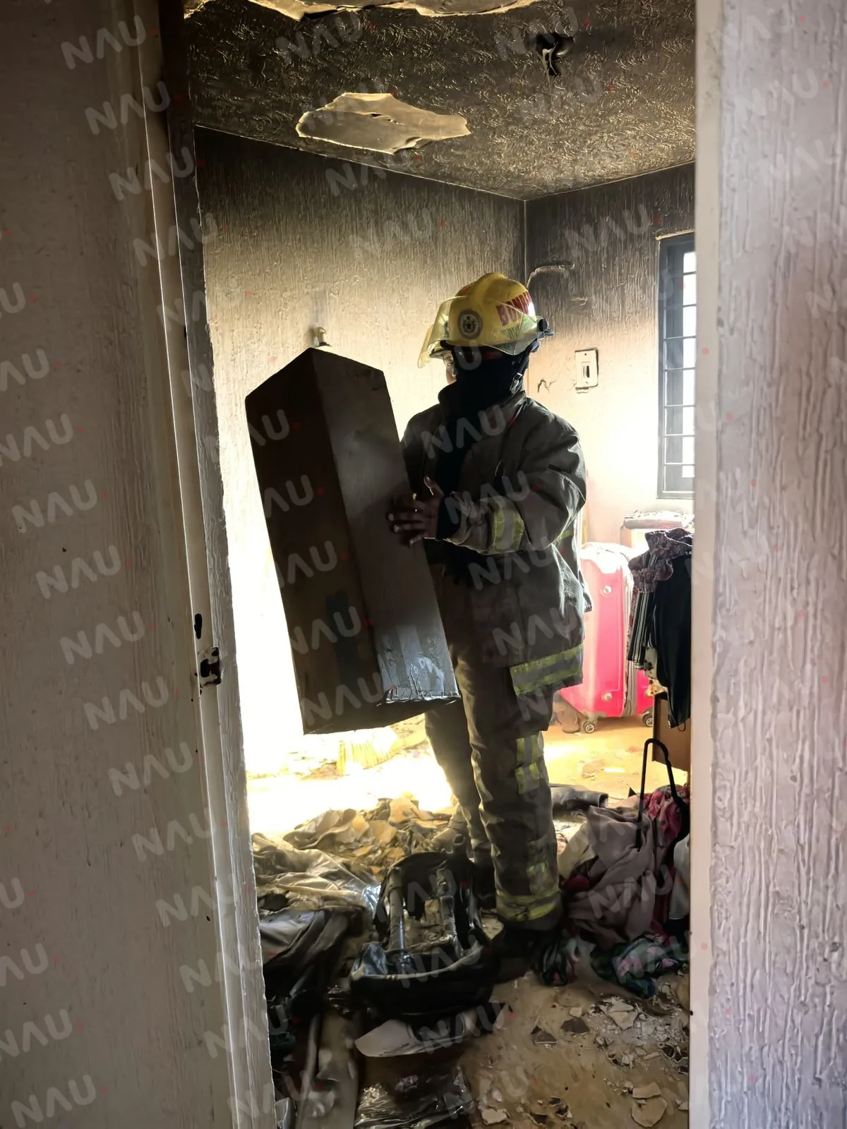 Incendio en edificio de Tapachula moviliza al cuerpo de bomberos