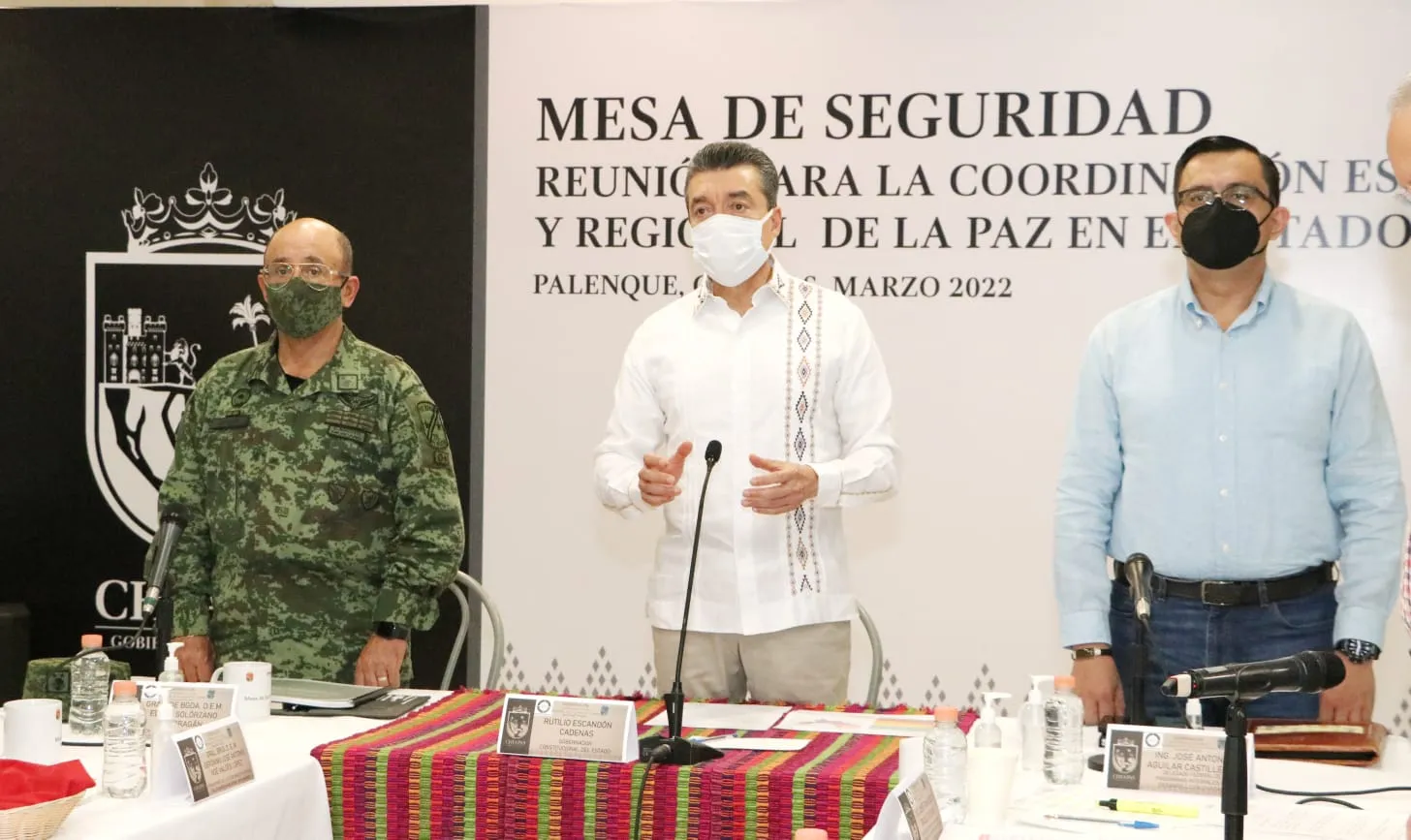 Chiapas va bien ante COVID-19, pero hay que vacunarse y reforzar la prevención: Gobernador