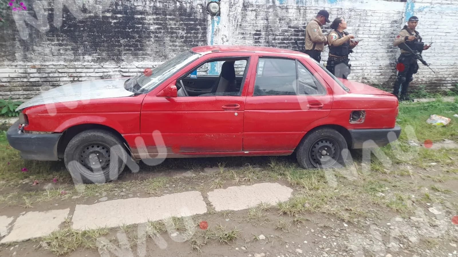 Dos vehículos que fueron abandonados Fueron asegurados por elementos de la policía Ministerial y del grupo antipandillas de la SSPYPC