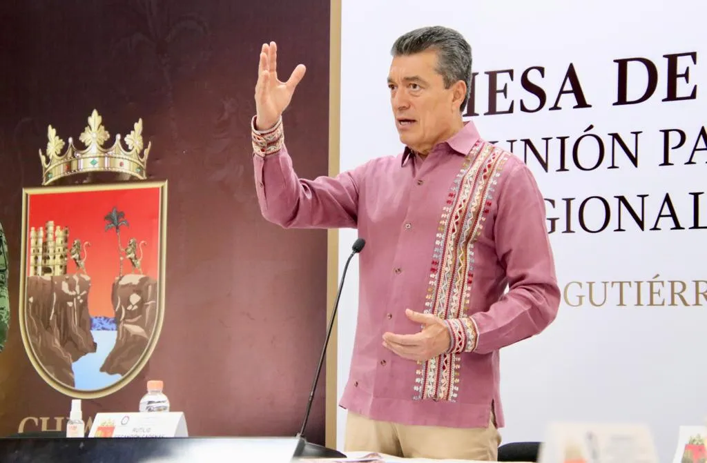 Expresa Rutilio Escandón solidaridad y apoyo de Chiapas al pueblo de Guerrero afectado por huracán Otis