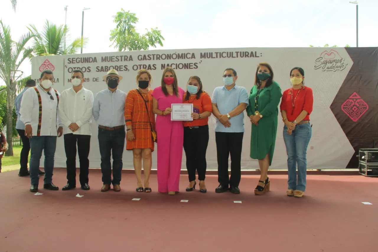 RECONOCE ROSY URBINA AL SECTOR EMPRESARIAL POR CONFIAR, INVERTIR Y GENERAR EMPLEOS EN TAPACHULA