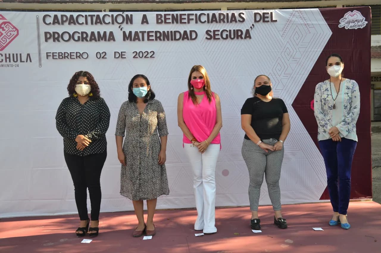ROSY URBINA ENCABEZA CAPACITACIÓN A BENEFICIARIAS DEL PROGRAMA “MATERNIDAD SEGURA”, EN EL DIF MUNICIPAL