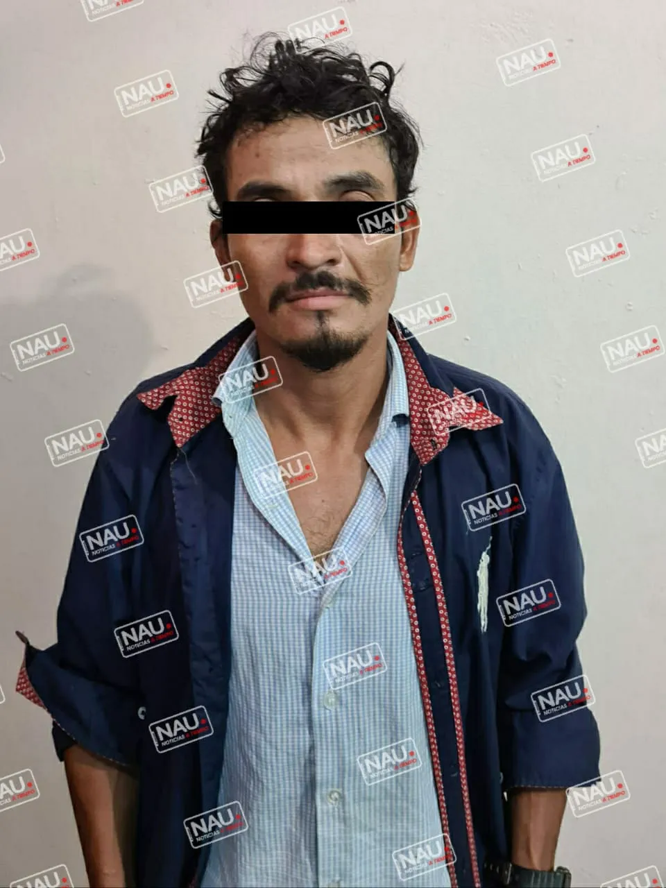 Detienen a dos personas por ebrio y conducir motocicleta.