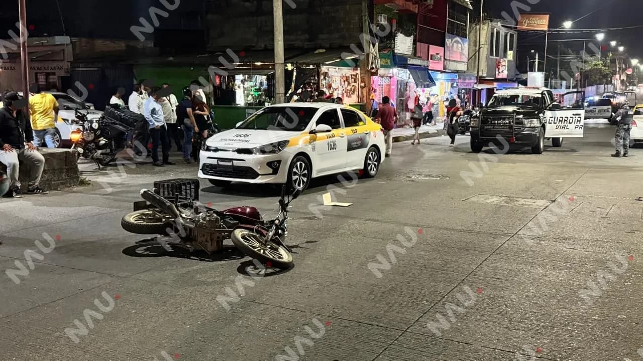 Motociclista resulta gravemente herido tras choque con taxi en la 28 Oriente