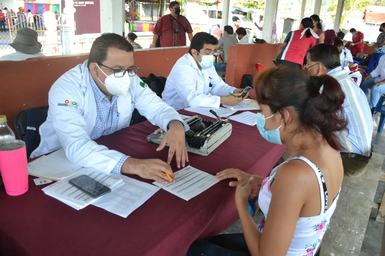 CON BRIGADA MÉDICA SE CONMEMORA EL DÍA MUNDIAL DE LA LUCHA CONTRA EL CÁNCER EN TAPACHULA