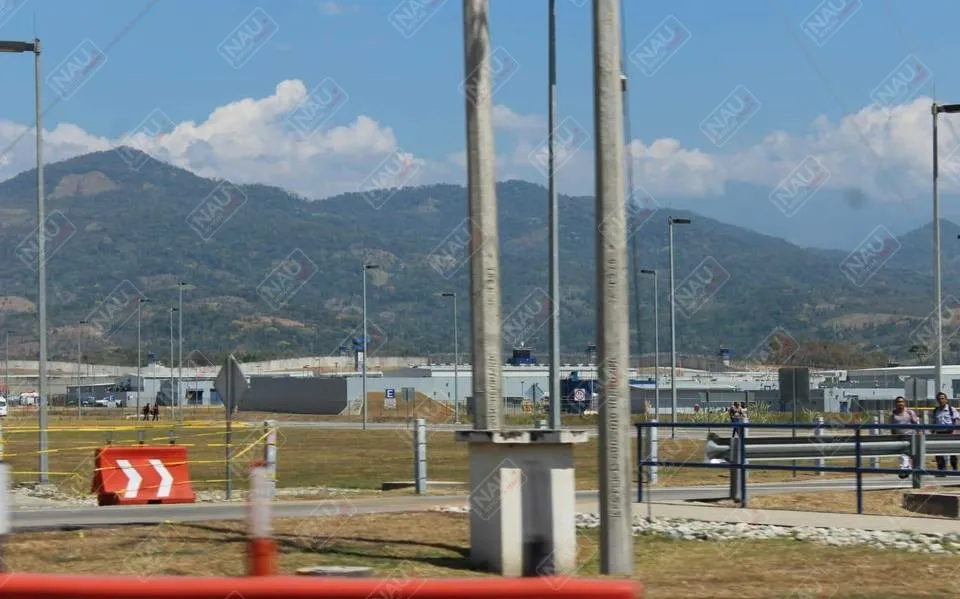 Más de 80 reos llegan al CEFERESO de Villa Comaltitlán