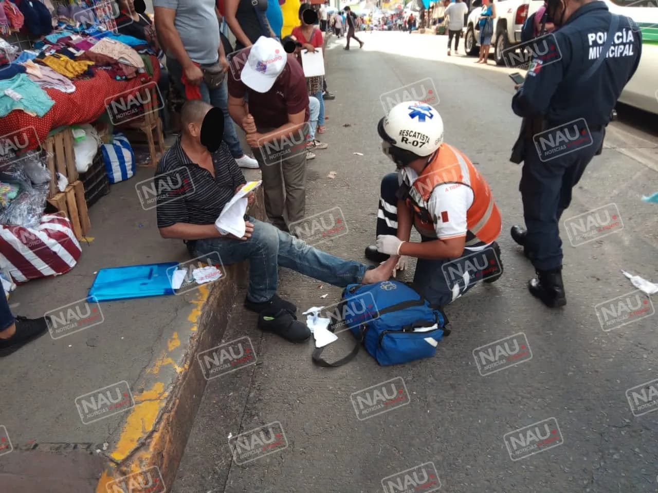Combi atropella a hondureño