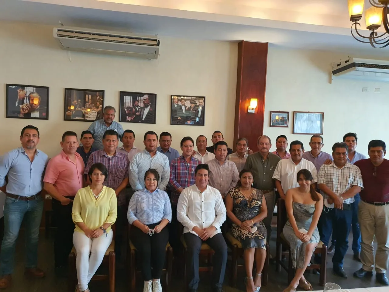 Cierran empresas constructoras por COVID 19