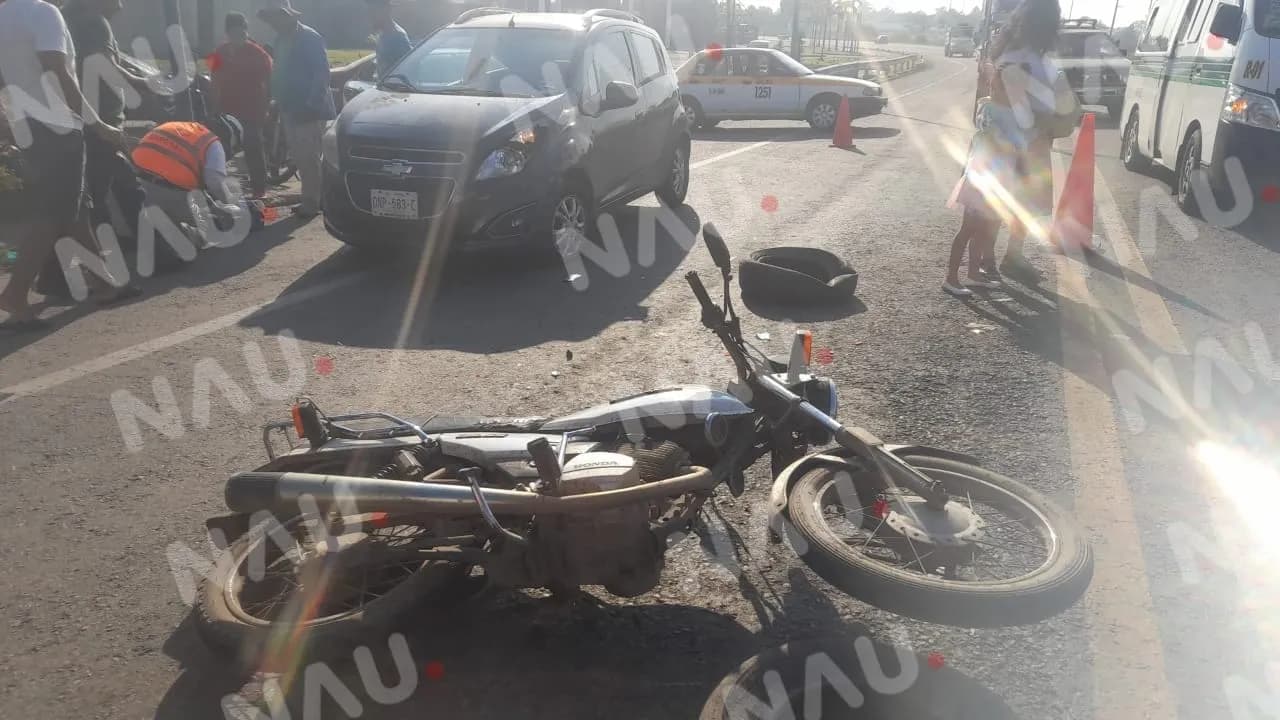 Dos lesionados deja accidente