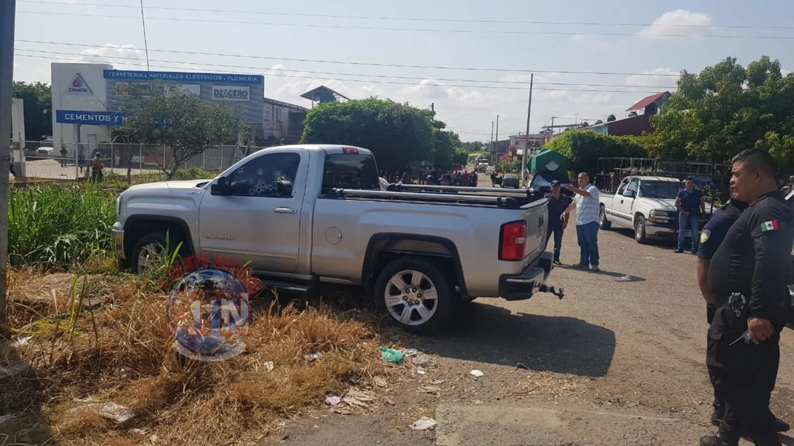 Asesinan a tres personas a balazos y una más quedó lesionado de gravedad