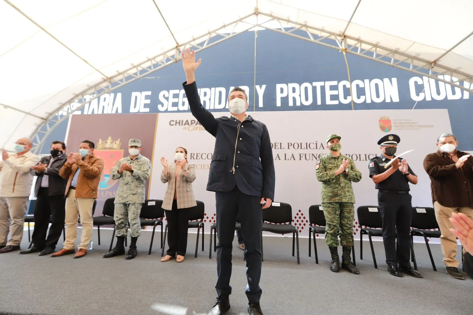 Encabeza Rutilio Escandón entrega de incentivos y reconocimientos a la función policial