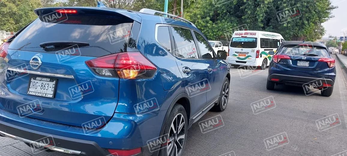 Leve accidente causó caos víal