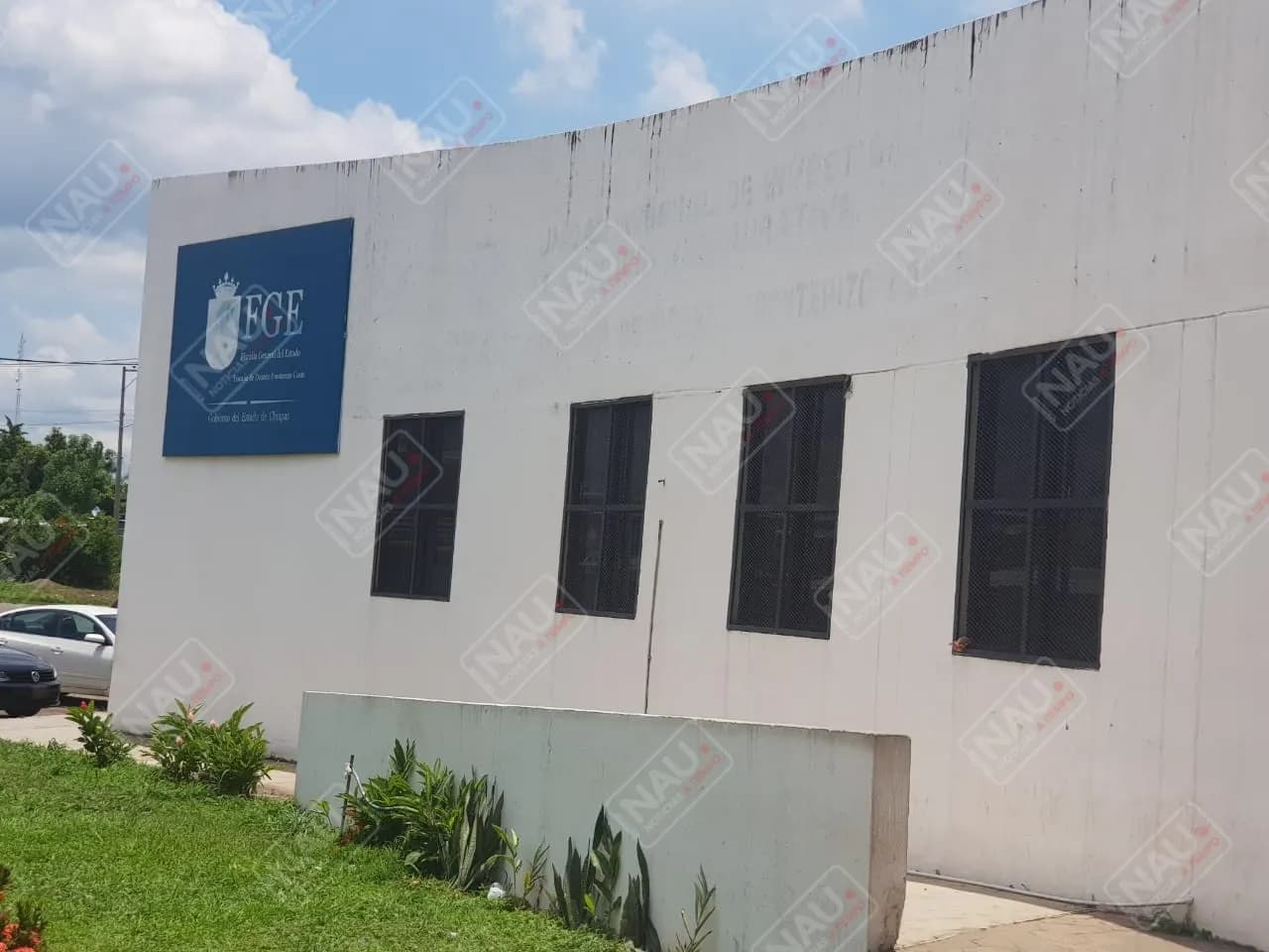 Abandonan vehículo en la Colonia san Jerónimo