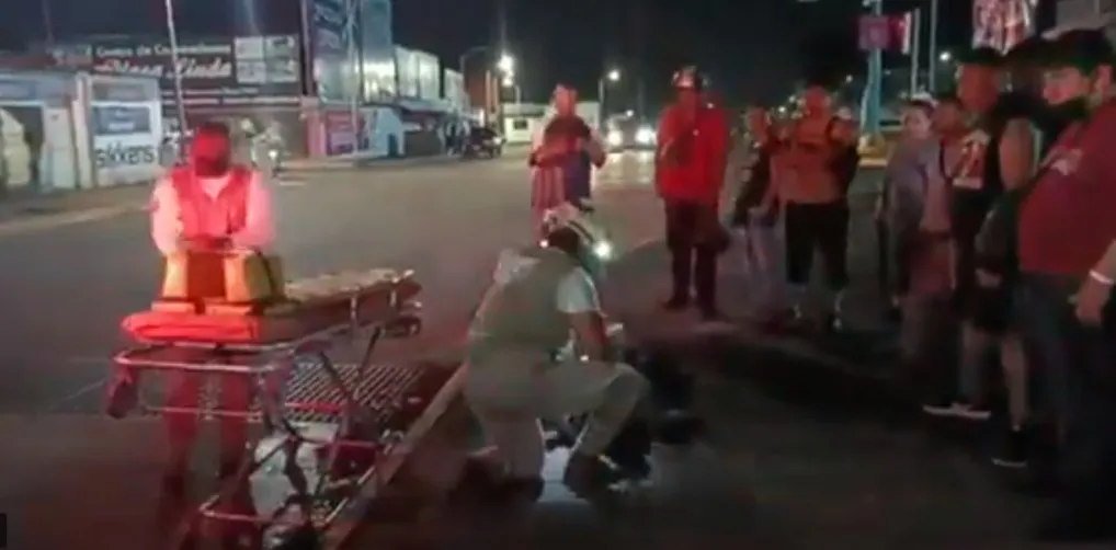 Persona atropellada en par vial