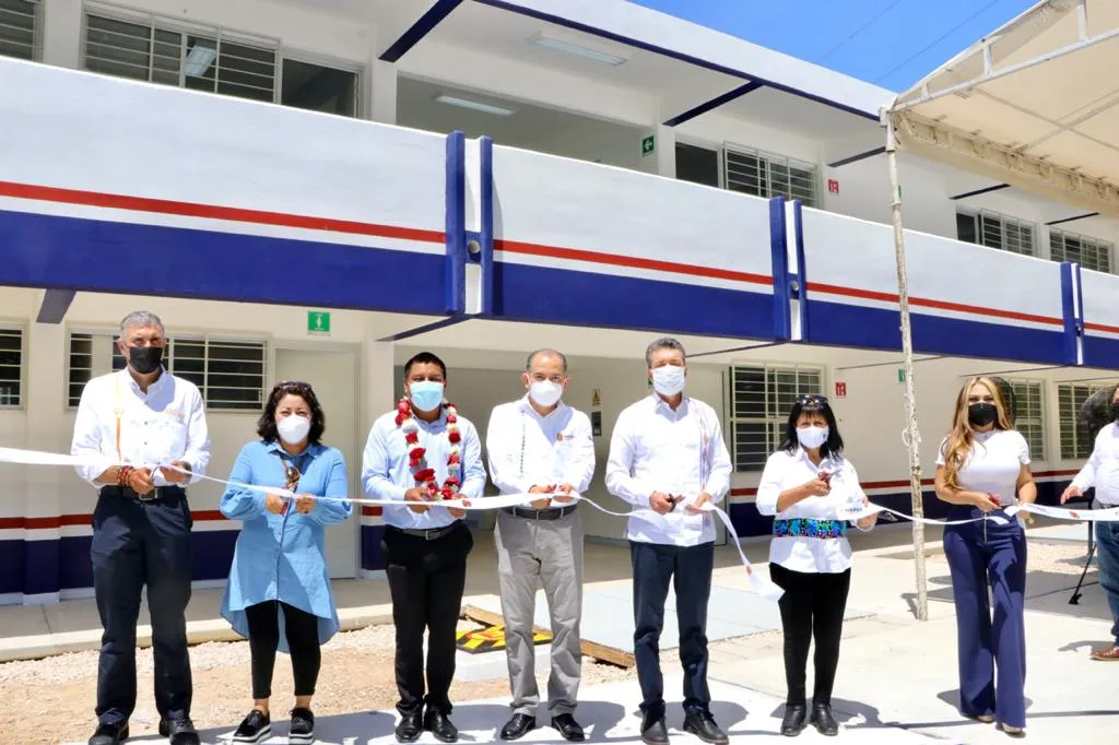 Inaugura Gobernador Centro de Educación Media Superior a Distancia 282 en Osumacinta