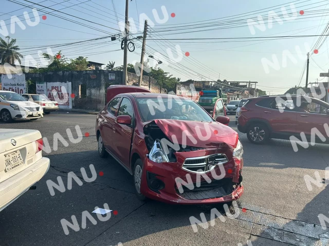 Dos accidentes deja solo daños en el mismo sector