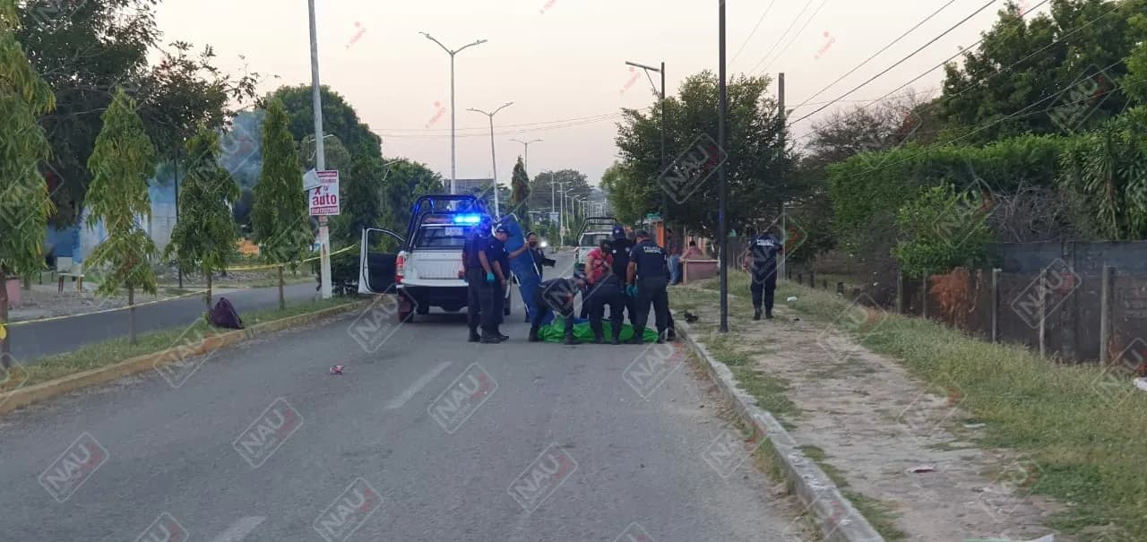 Muere motociclista al chocar contra la guarnición